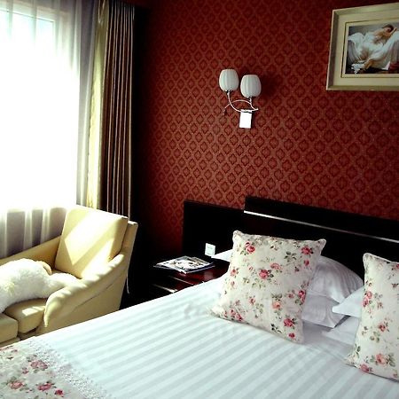 Overseas Chinese International Hotel Κινκντάο Εξωτερικό φωτογραφία