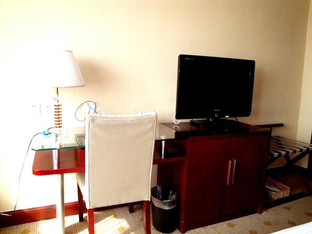 Overseas Chinese International Hotel Κινκντάο Εξωτερικό φωτογραφία