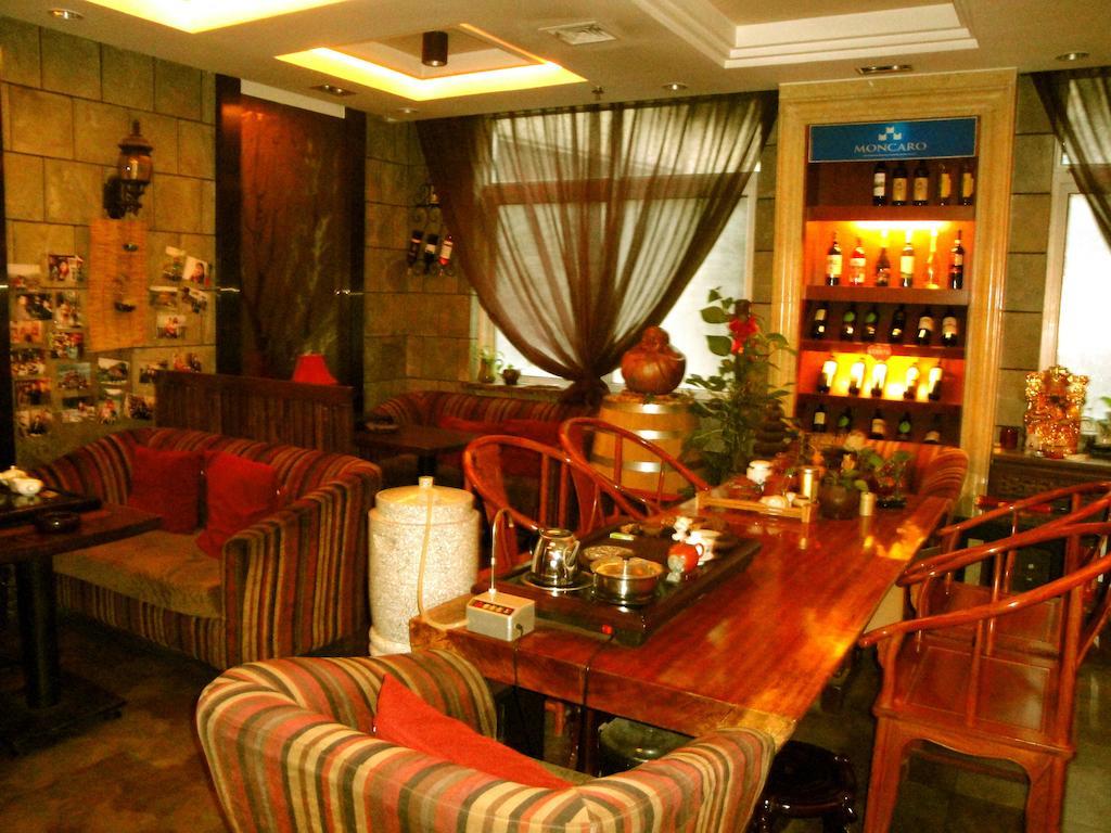 Overseas Chinese International Hotel Κινκντάο Εξωτερικό φωτογραφία