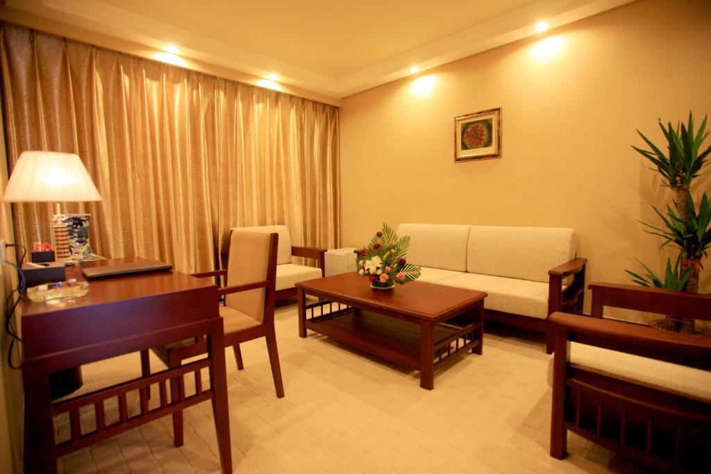 Overseas Chinese International Hotel Κινκντάο Εξωτερικό φωτογραφία
