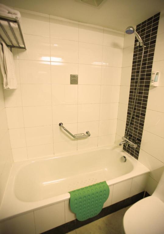 Overseas Chinese International Hotel Κινκντάο Δωμάτιο φωτογραφία
